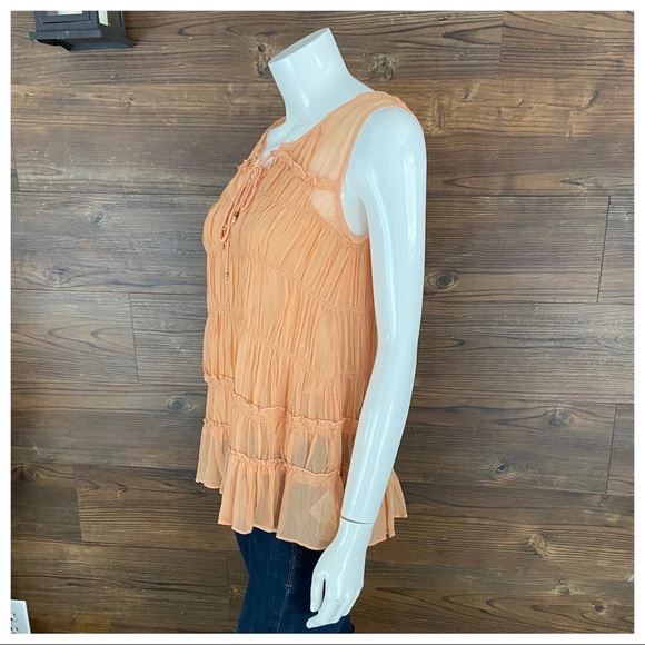 Floreat Calla Lace-Up Tank - Picture 5 of 7